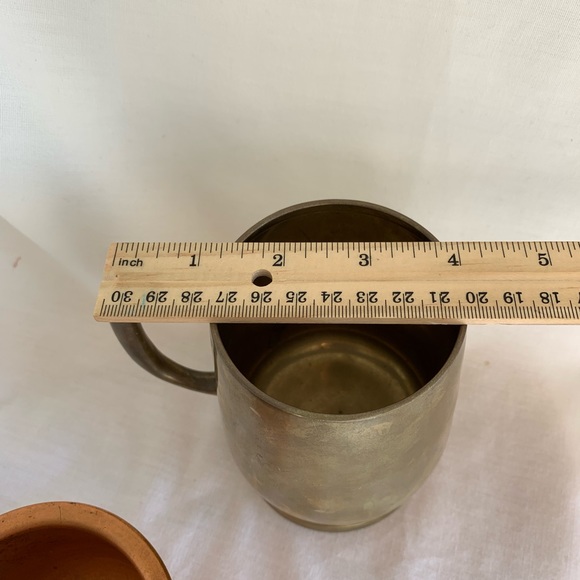✨SOLD✨ Brass Mug and Copper Dish Vintage Set - Picture 3 of 8